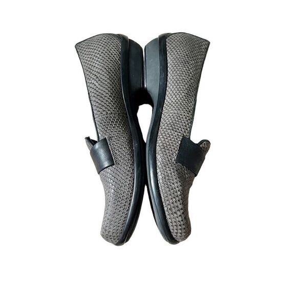 Dansko Snake Print Slip On Gray Leather Loafers Shoes size 40 - Picture 2 of 8